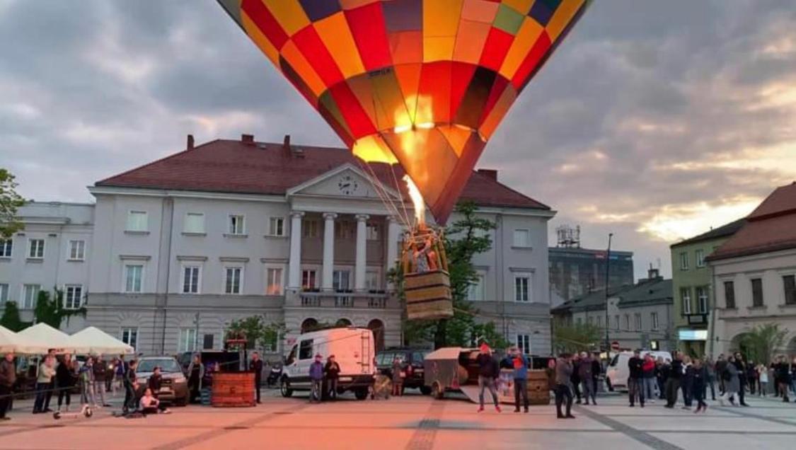 Pensjonat Widok Rynek -Parking Кельце Экстерьер фото