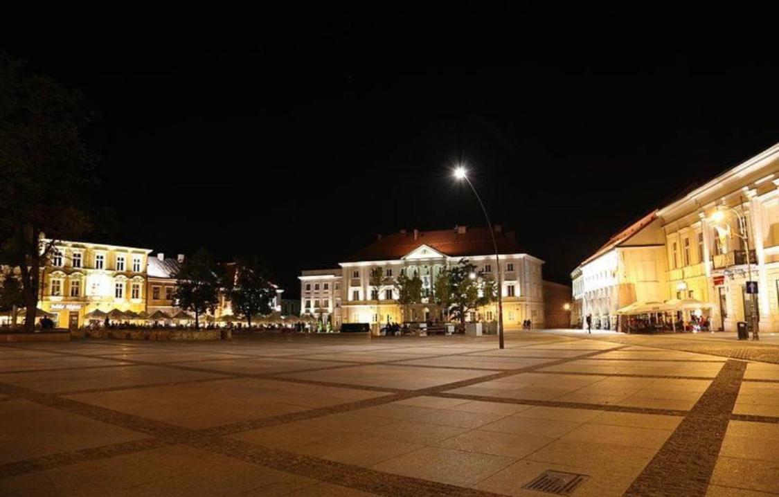 Pensjonat Widok Rynek -Parking Кельце Экстерьер фото